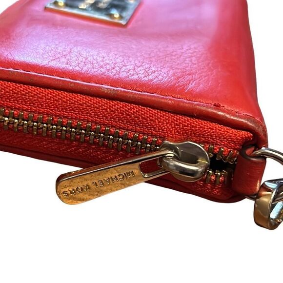 Michael Kors Wristlet Wallet‎ - Picture 5 of 8